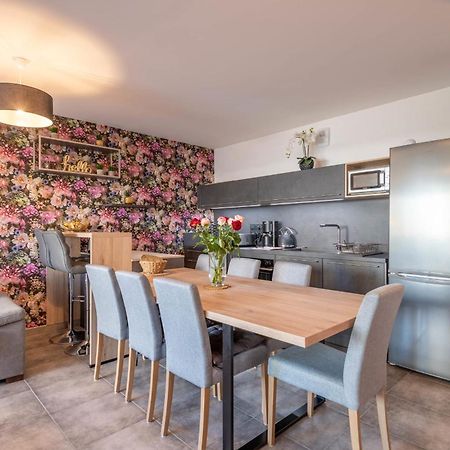 Vire Moulin Furnished Flat Apartment Annecy Bagian luar foto