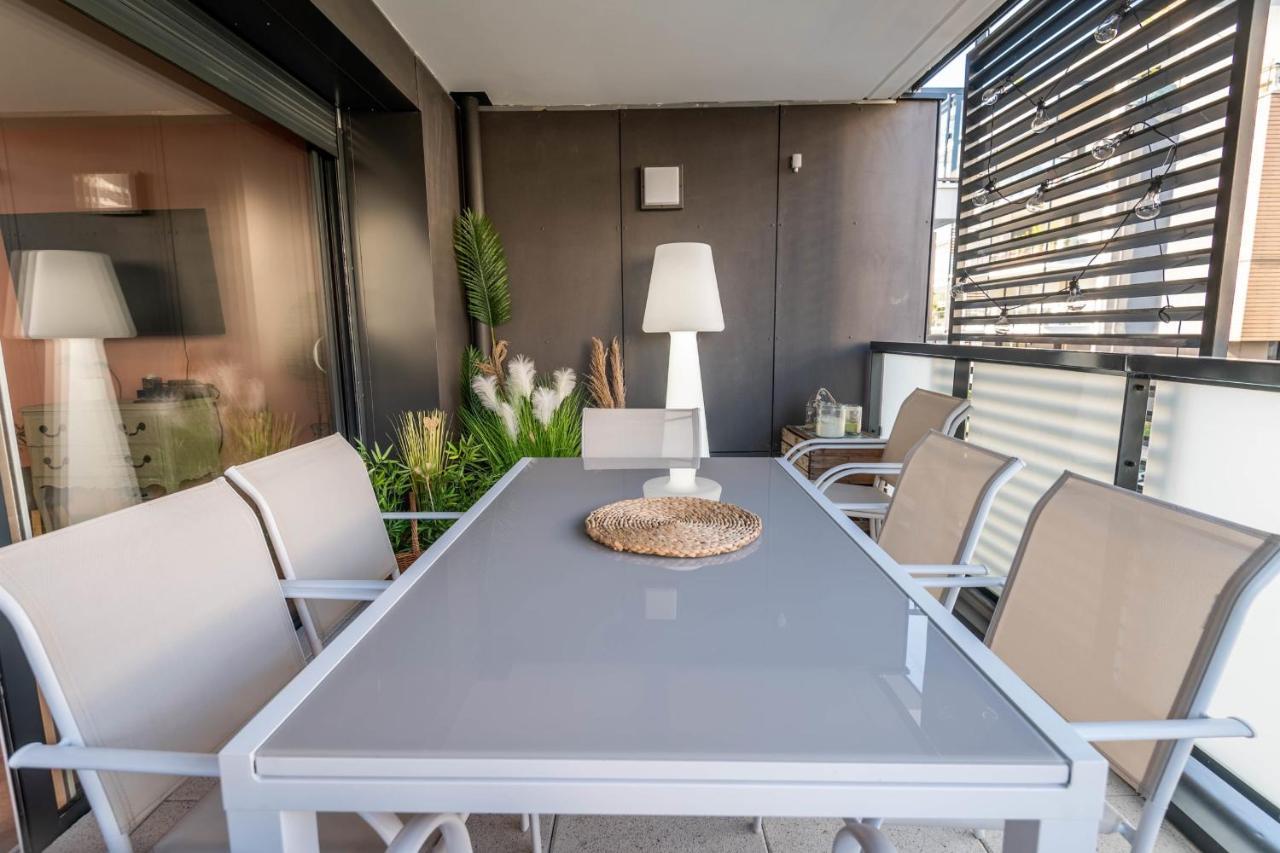 Vire Moulin Furnished Flat Apartment Annecy Bagian luar foto