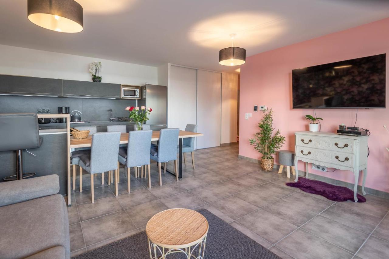 Vire Moulin Furnished Flat Apartment Annecy Bagian luar foto
