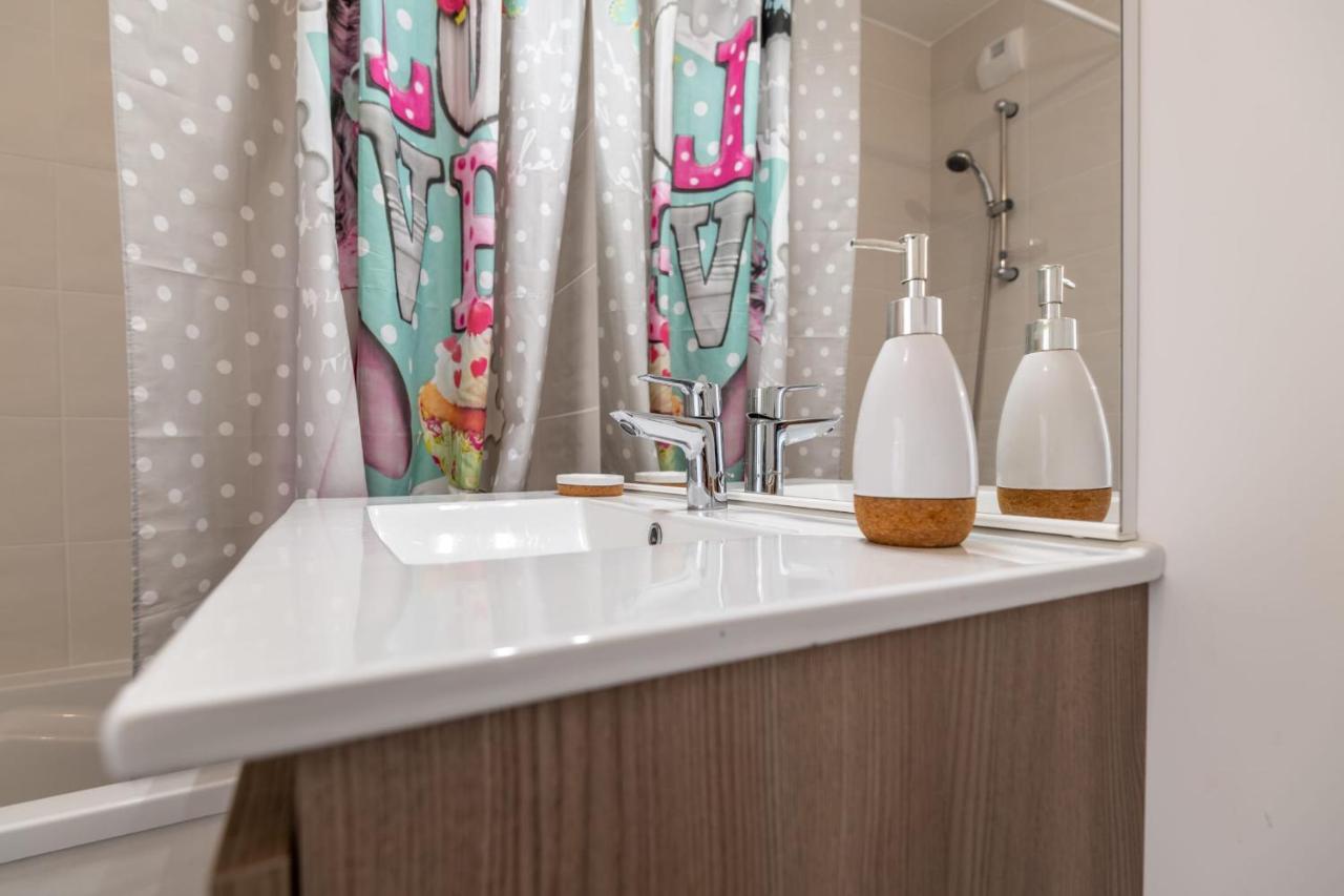 Vire Moulin Furnished Flat Apartment Annecy Bagian luar foto